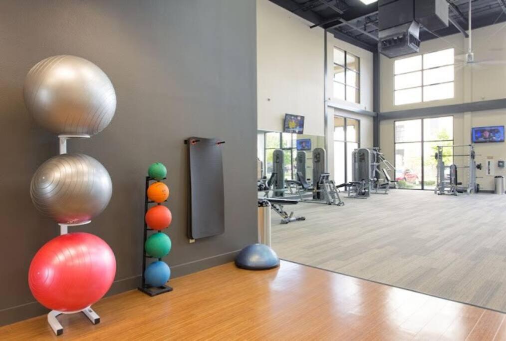 Luxurious, 1 Bedroom Near Downtown & Dickies Arena Fort Worth Zewnętrze zdjęcie